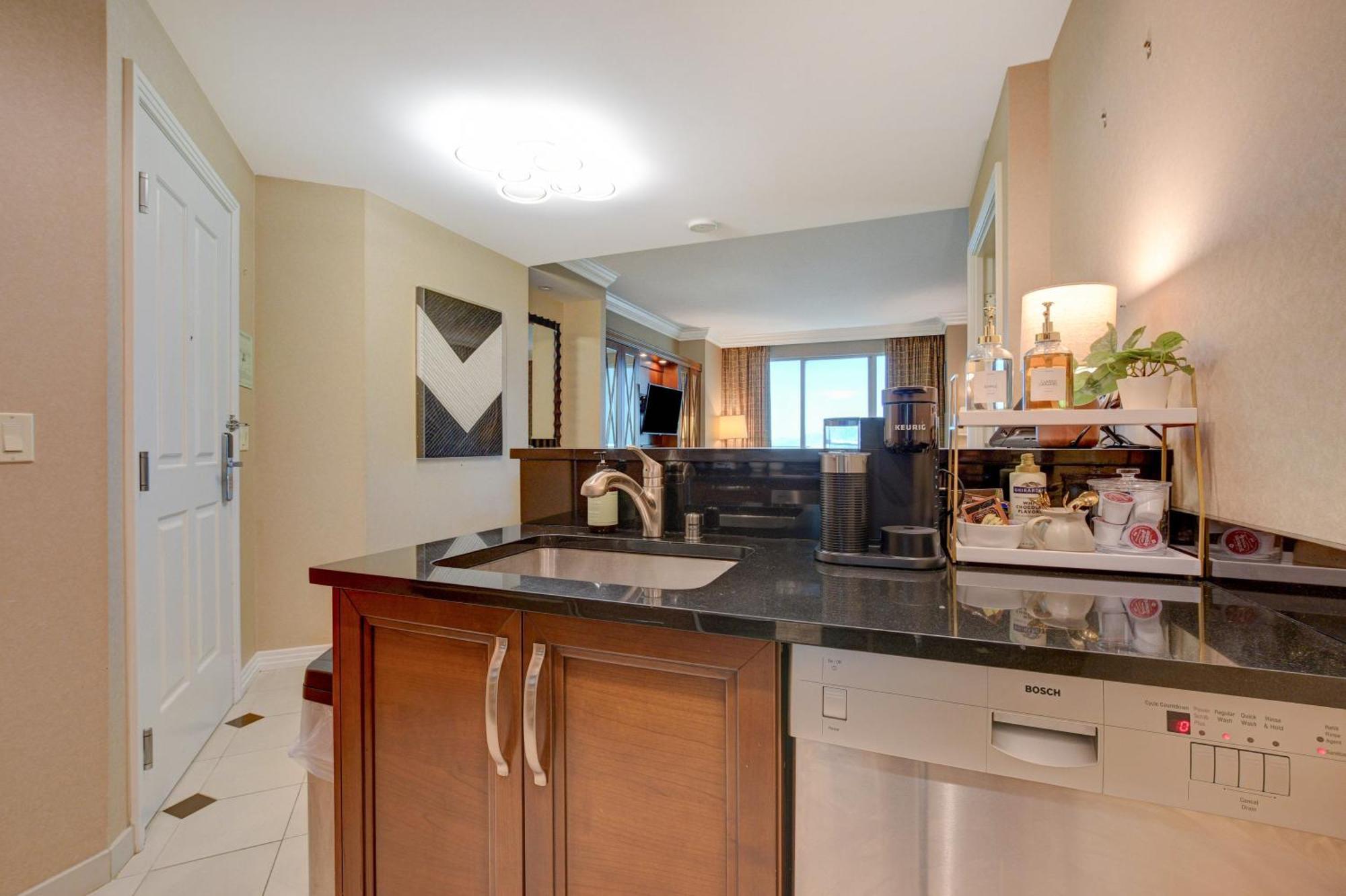 Luxurious 1 Bd/2Bth Premium Suite Mgm Signature W/Balcony Лас-Вегас Экстерьер фото